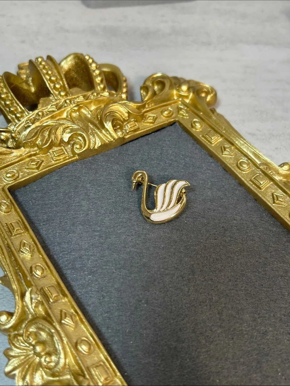 Gold and White Swan Brooch Pin - Women Jewelry